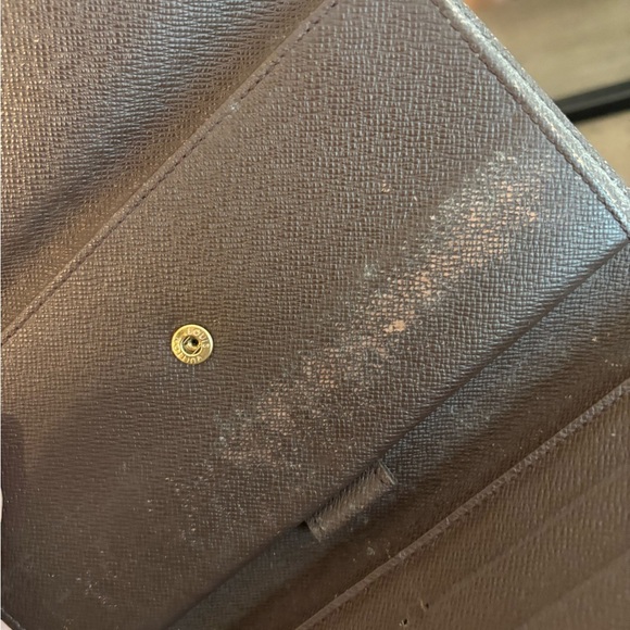 Louis Vuitton Damier Canvas Wallet - Picture 9 of 16